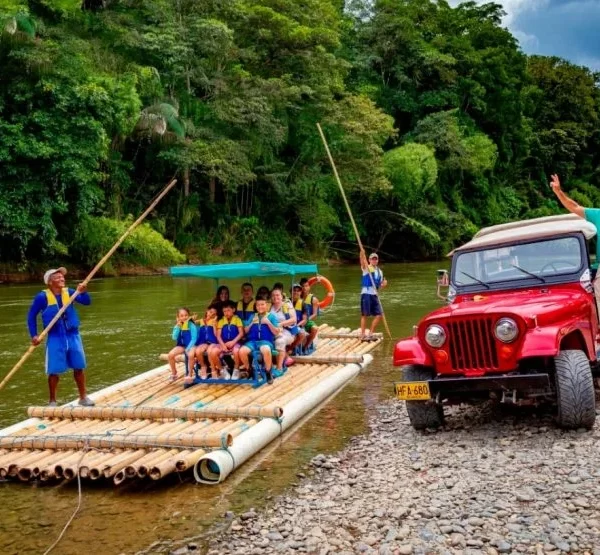 Tour Balsaje sobre el Río La Vieja